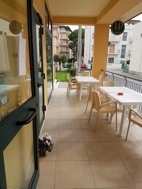 Pino Hotel ジッツェリーア エクステリア 写真