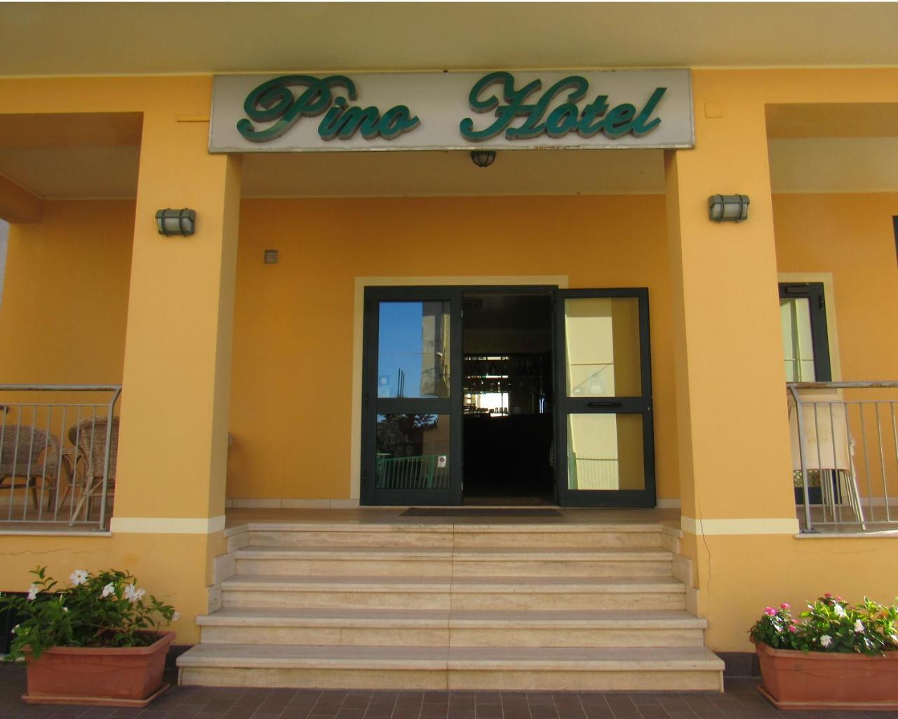 Pino Hotel ジッツェリーア エクステリア 写真